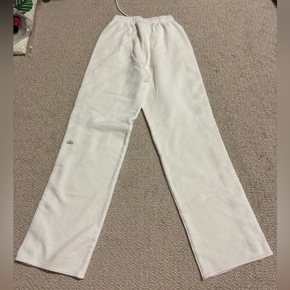 ALO SIZE XS CREAM RIP PANTS - Picture 2 of 5